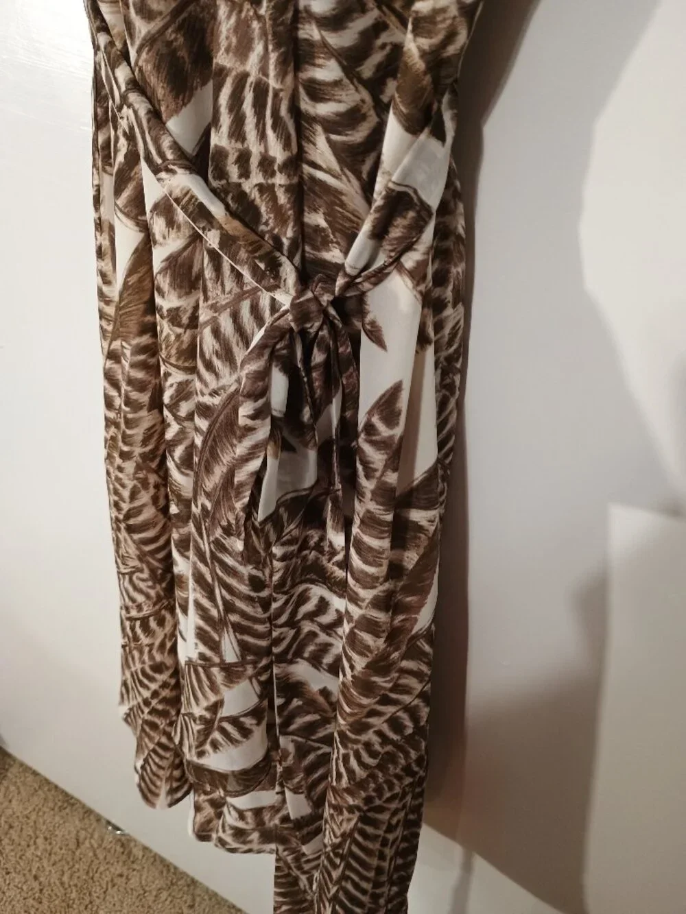 Lauren Ralph Lauren Feather Print Halter Dress Size 6 NWT Brown Ivory Wrap Tie W - Picture 6 of 8